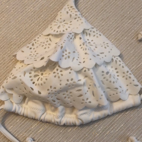 Victoria’s Secret swim top. - Picture 2 of 5